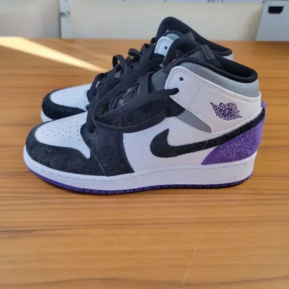 Air Jordan 1 Mid SE GS 'Varsity Purple' Sz 6Y BQ6931-105 - Picture 2 of 12